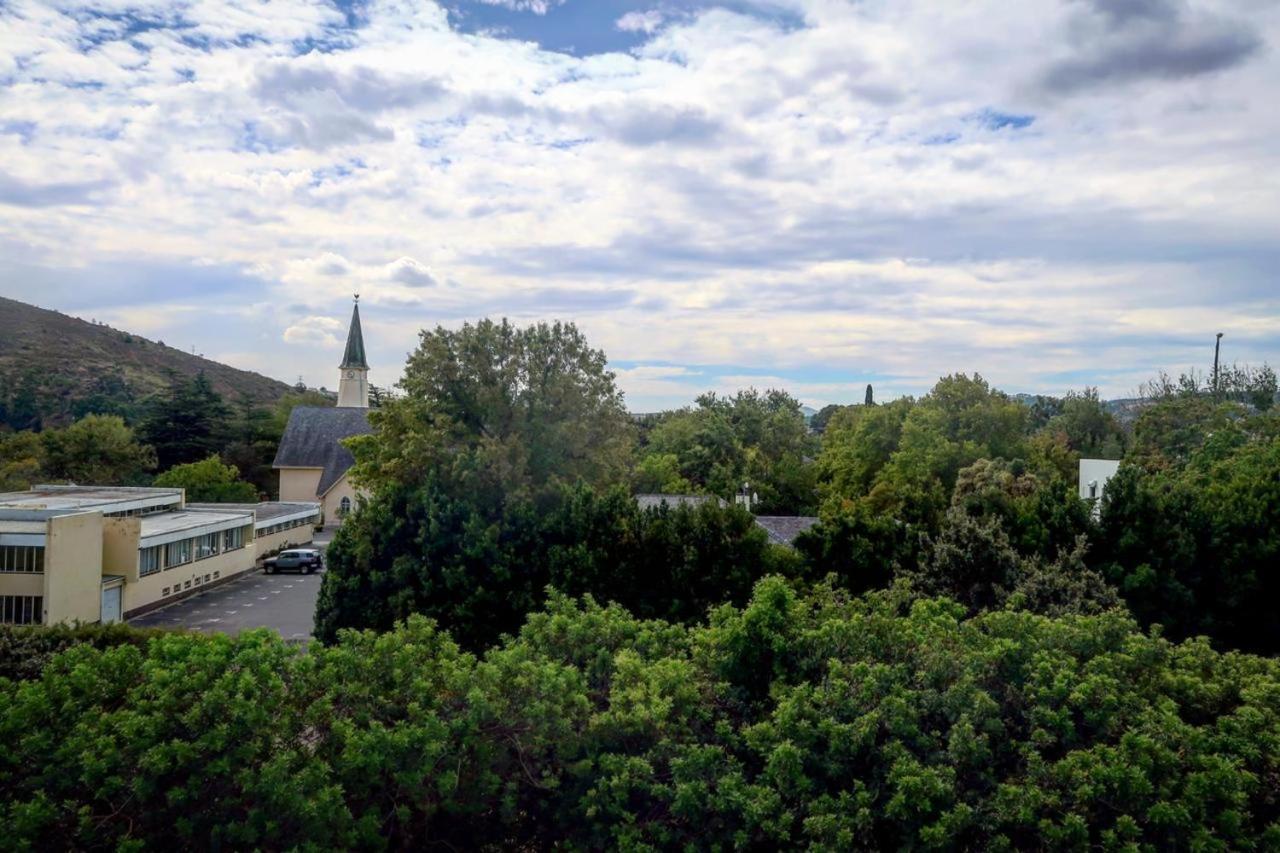 Quiet Hidden Gem In Historic Stellenbosch Apartment Bagian luar foto